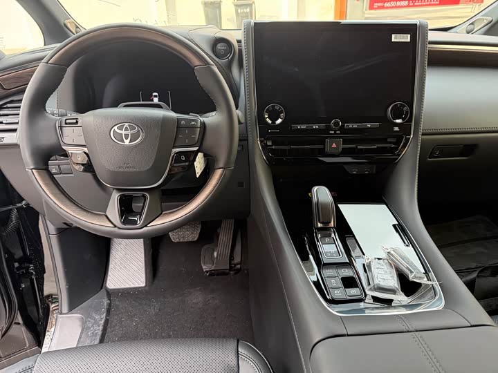 Photo 9 - Toyota Alphard