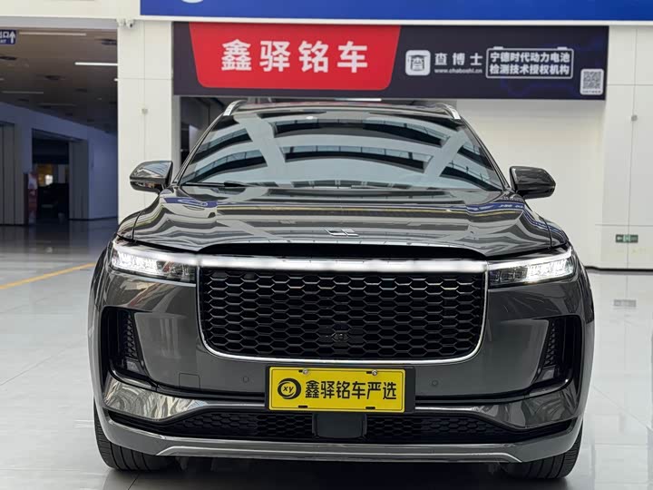 Фото 2 - LiXiang One