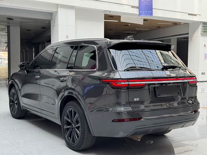 Фото 6 - LiXiang One