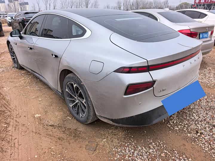 Фото 7 - XPeng P7