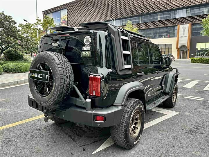 Фото 7 - Tank 300