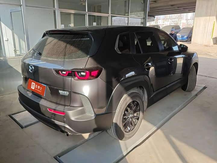 Фото 3 - Mazda CX-50