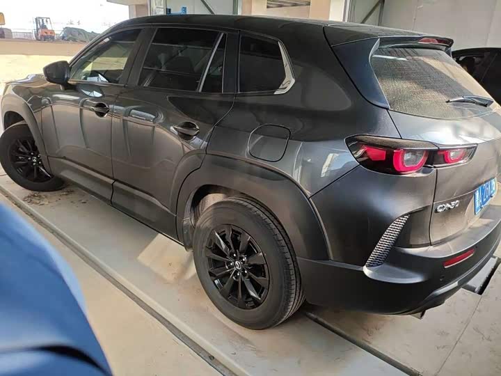 Фото 4 - Mazda CX-50