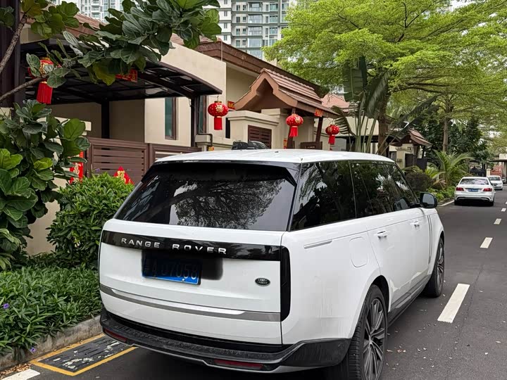 Photo 2 - Land Rover Range Rover