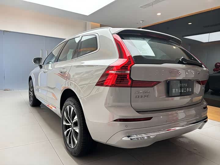 Фото 6 - Volvo XC60