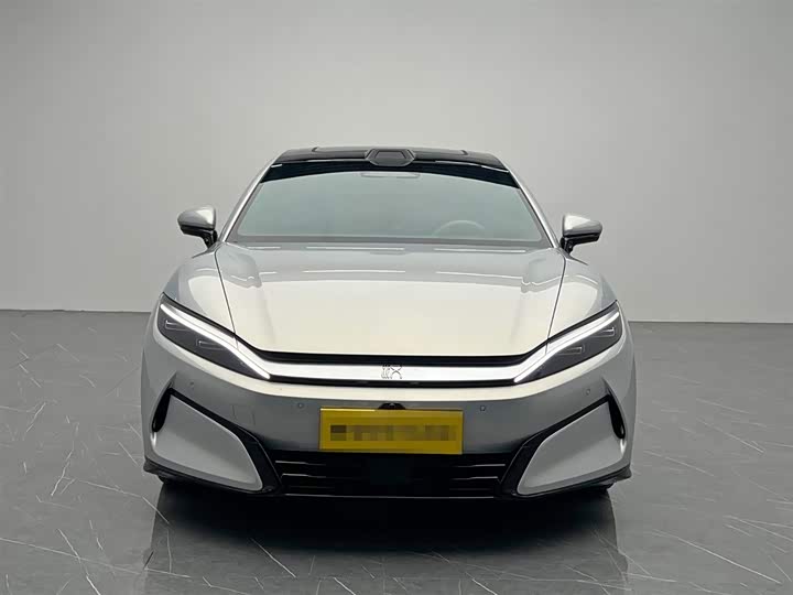 Фото 2 - BYD Han L