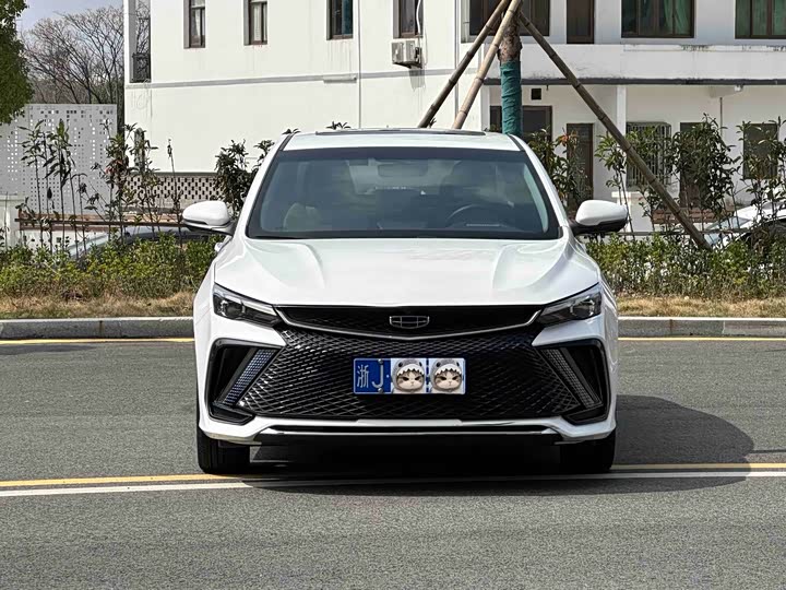 Фото 2 - Geely Emgrand L