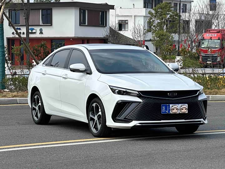 Фото 3 - Geely Emgrand L