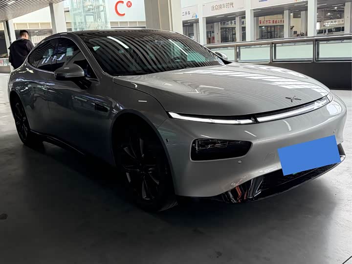 Photo 3 - XPeng P7