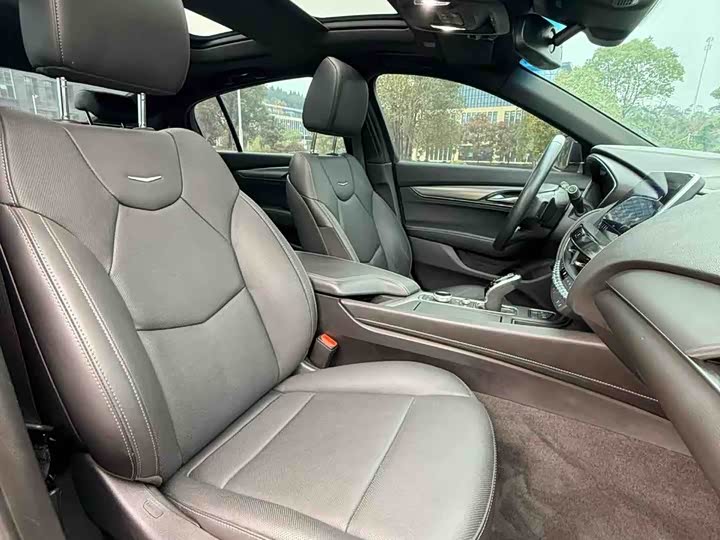 Photo 4 - Cadillac CT5