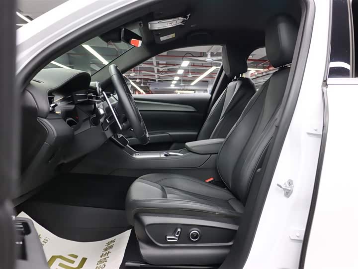 Photo 7 - Maserati Grecale