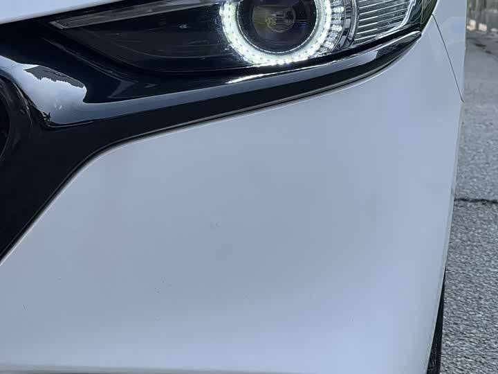 Photo 2 - Mazda 3 (Axela)