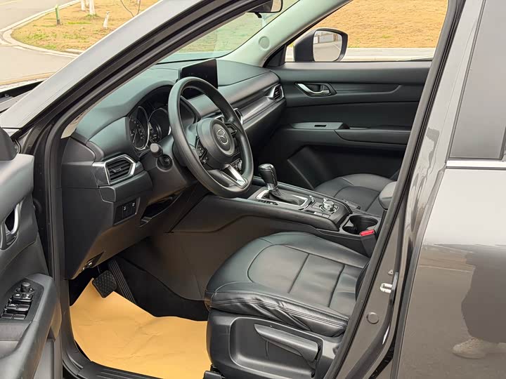 Фото 4 - Mazda CX-5