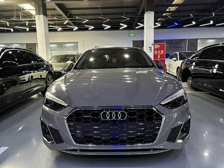 Фото 2 - Audi A5