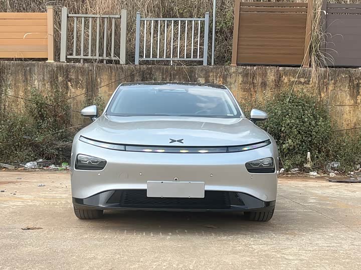 Фото 2 - XPeng P7