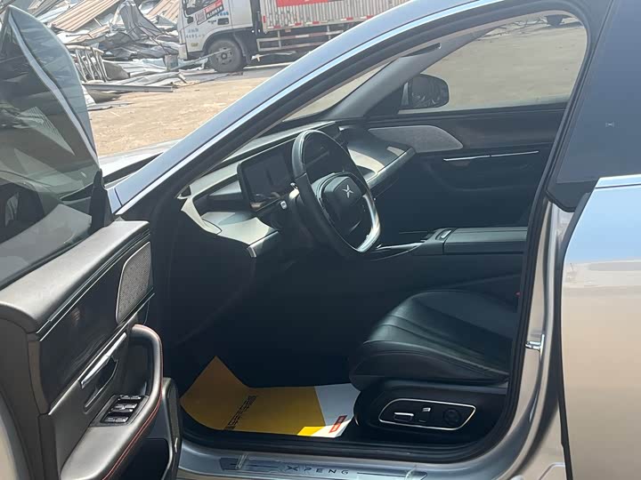 Фото 4 - XPeng P7