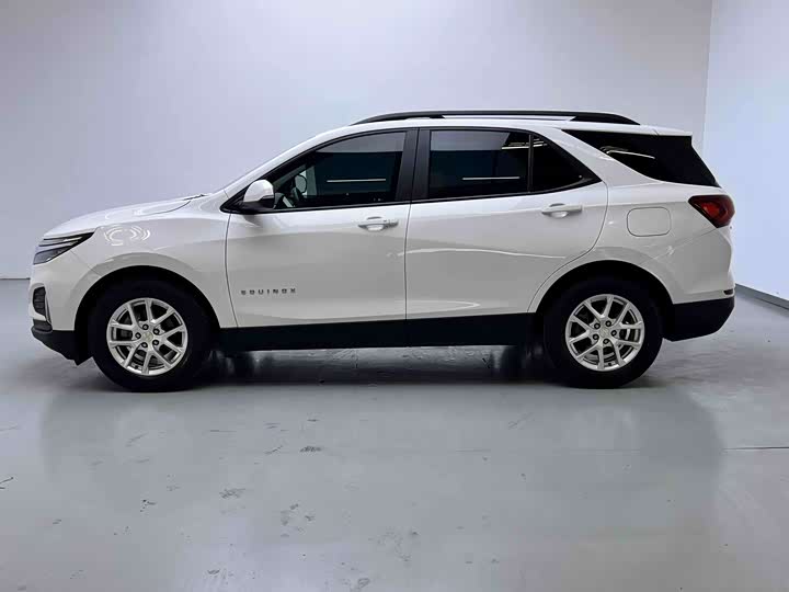 Фото 8 - Chevrolet Equinox