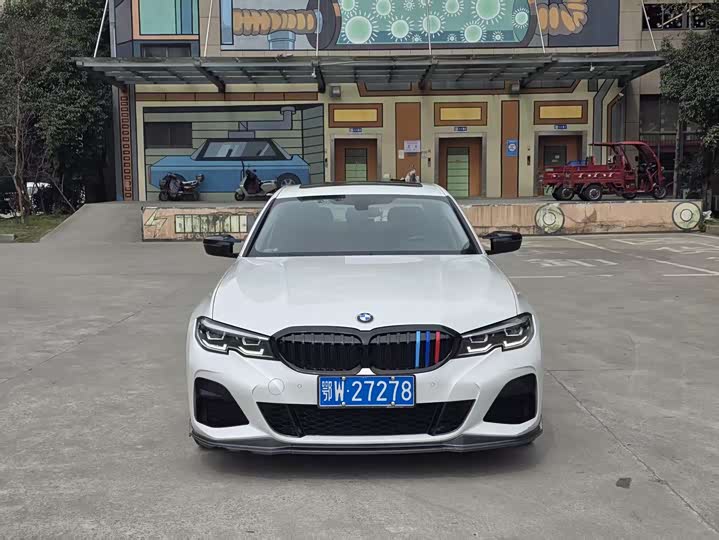 Фото 2 - BMW 3 Series