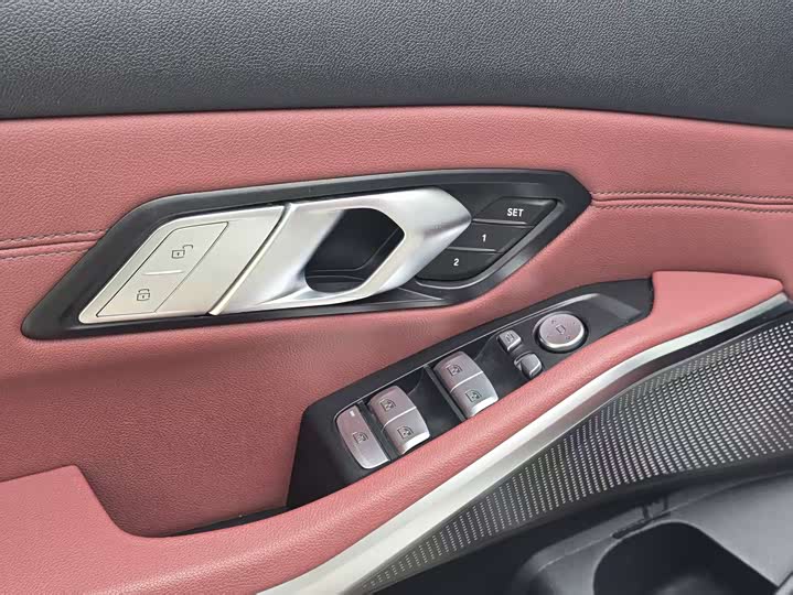 Фото 8 - BMW 3 Series