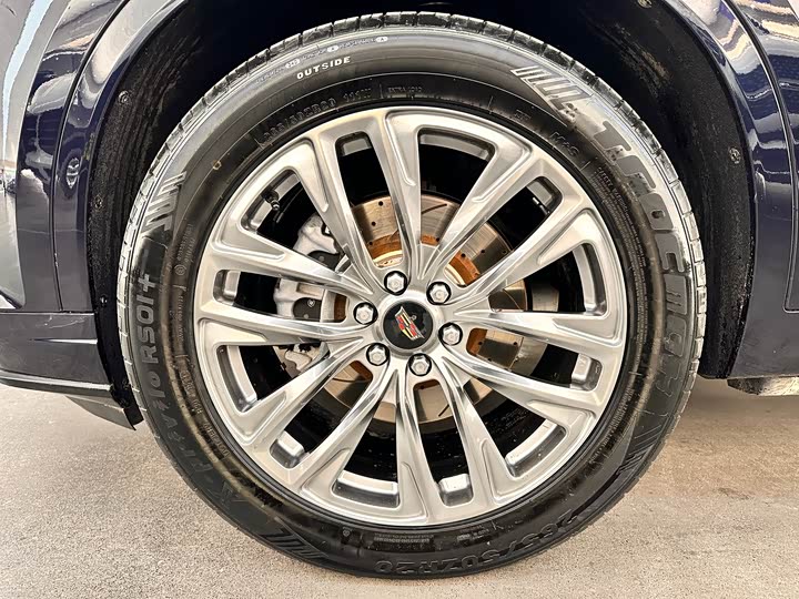 Фото 5 - Cadillac XT6