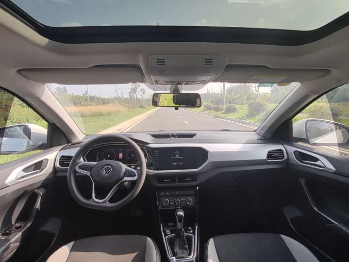 Фото 7 - Volkswagen T-Cross