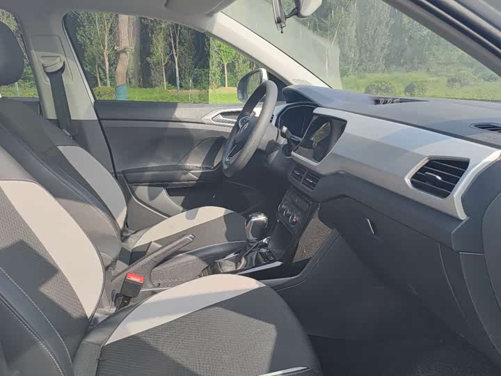 Фото 8 - Volkswagen T-Cross