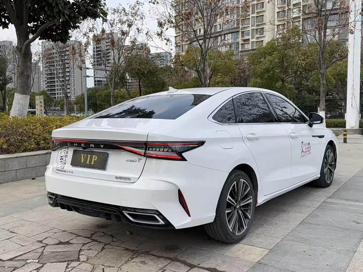 Фото 6 - Chery Arrizo 8