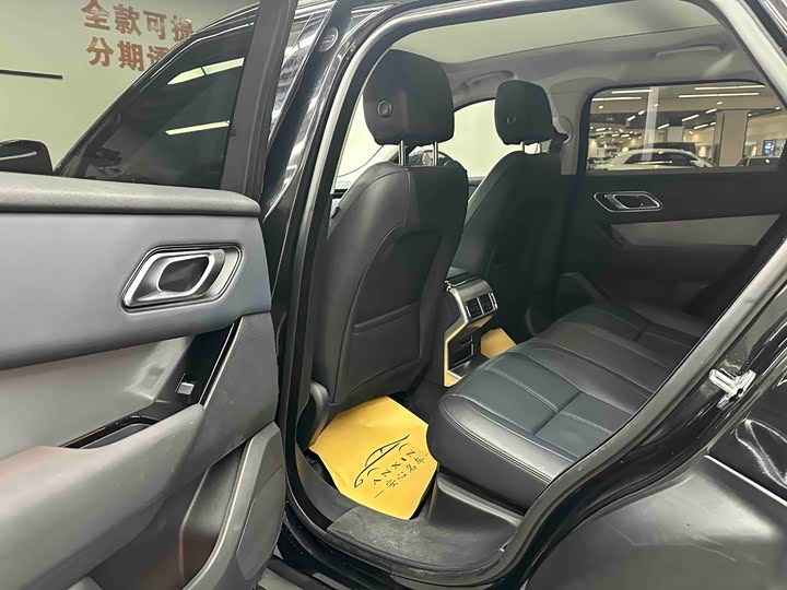 Фото 9 - Land Rover Range Rover Velar