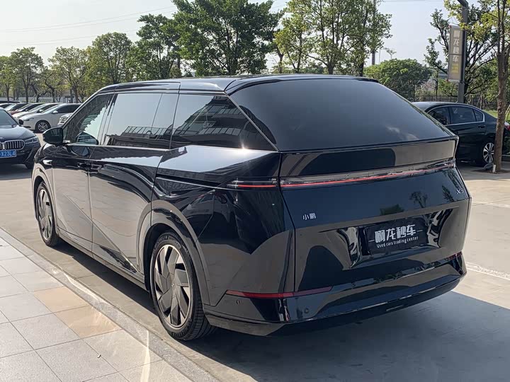 Фото 6 - XPeng X9