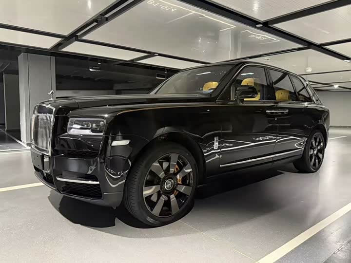 Фото 1 - Rolls-Royce Cullinan