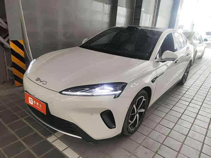 Фото 1 - BYD Seal 07 DM-i Hybrid