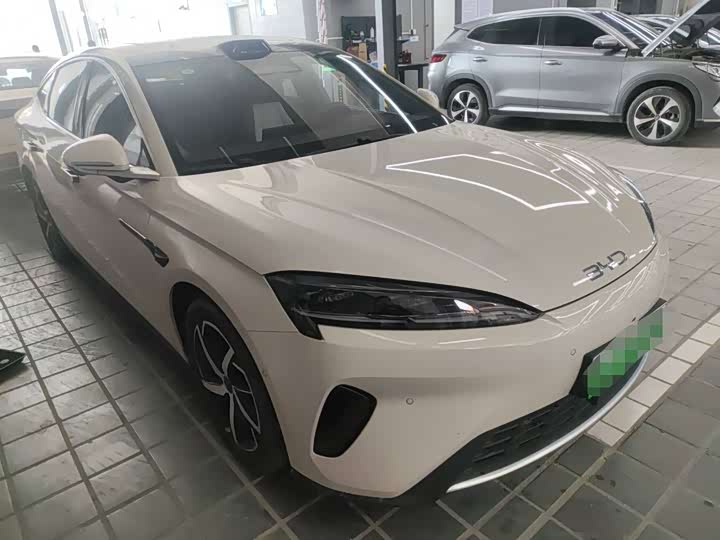 Фото 2 - BYD Seal 07 DM-i Hybrid