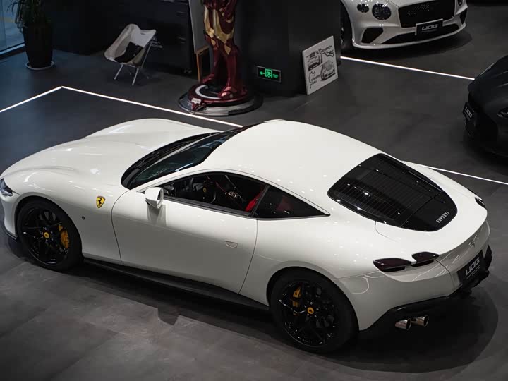 Photo 4 - Ferrari Roma