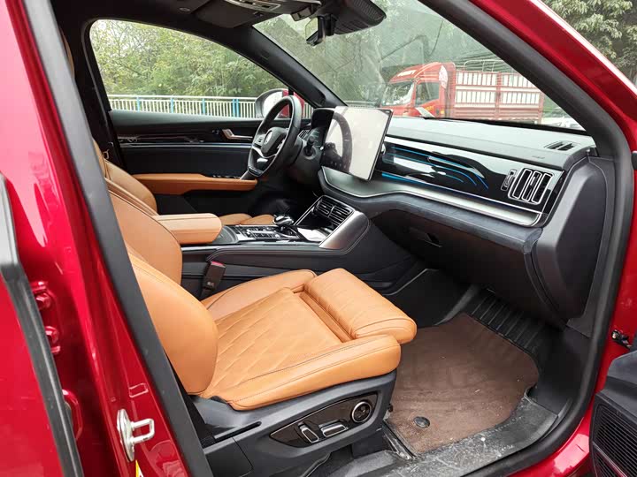 Фото 6 - BYD Tang Hybrid/EV