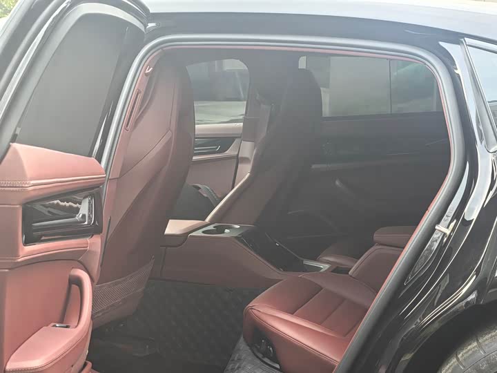 Фото 5 - Porsche Panamera