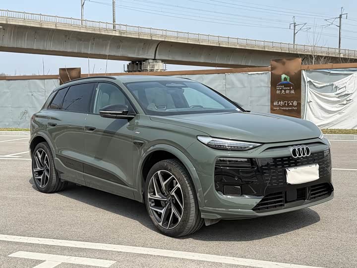 Фото 3 - Audi Q6L e-tron