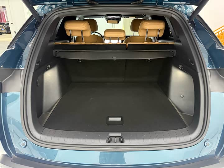 Фото 6 - BYD Song L DM-i Hybrid