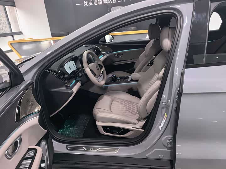 Фото 3 - BYD Han