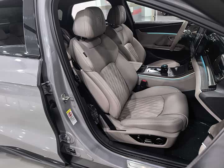 Фото 6 - BYD Han