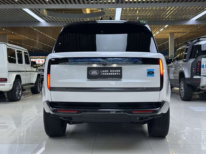 Photo 6 - Land Rover Range Rover