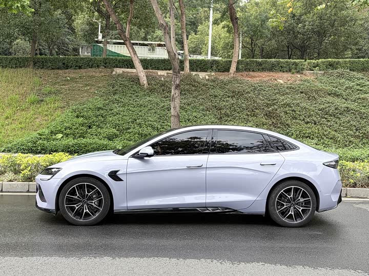 Фото 3 - BYD Seal