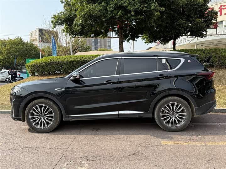 Photo 3 - Jetour X70 Plus