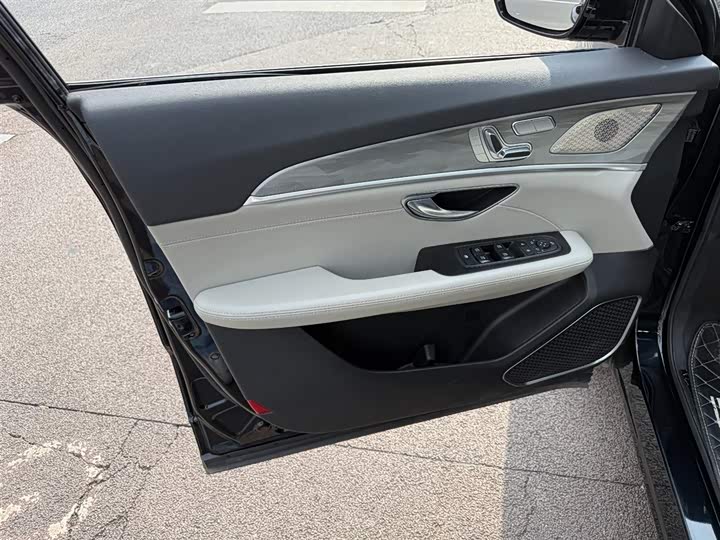 Photo 6 - Jetour X70 Plus