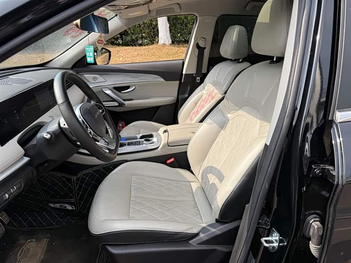 Photo 8 - Jetour X70 Plus