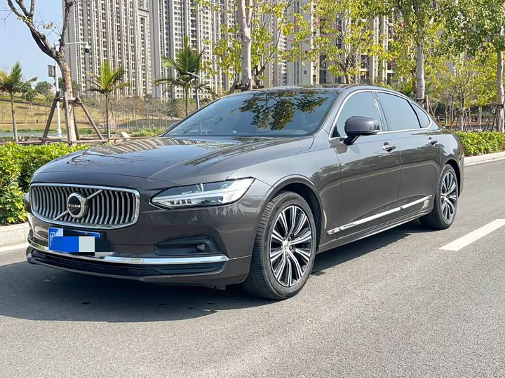 Фото 1 - Volvo S90