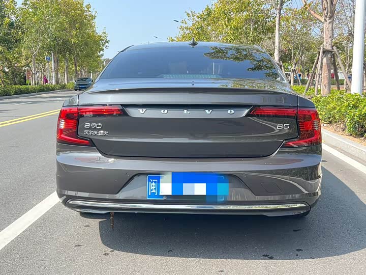 Фото 5 - Volvo S90