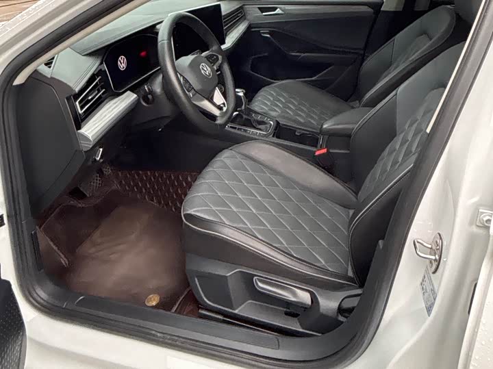 Фото 9 - Volkswagen Sagitar L