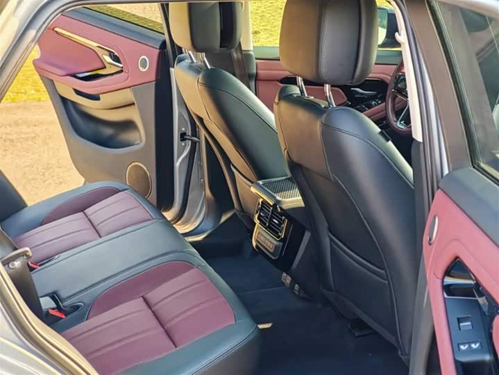 Photo 6 - Land Rover Range Rover Evoque L