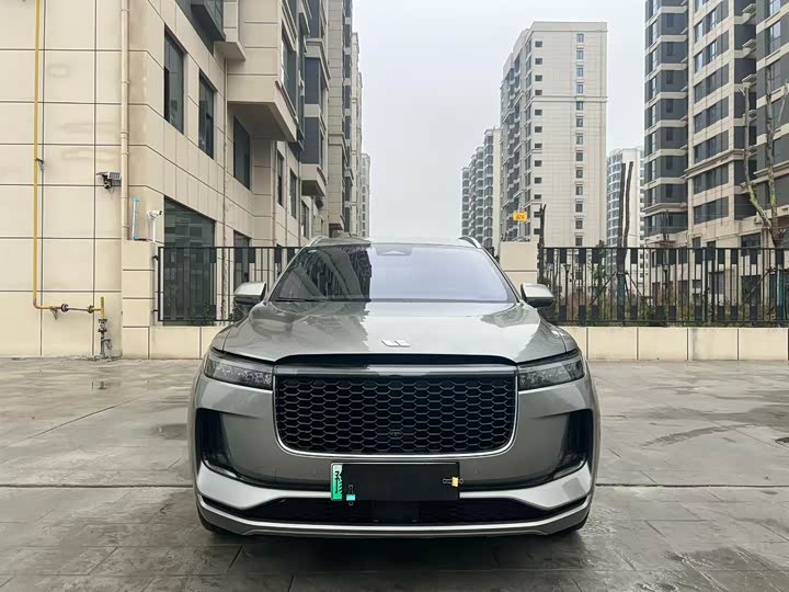 Фото 2 - LiXiang One