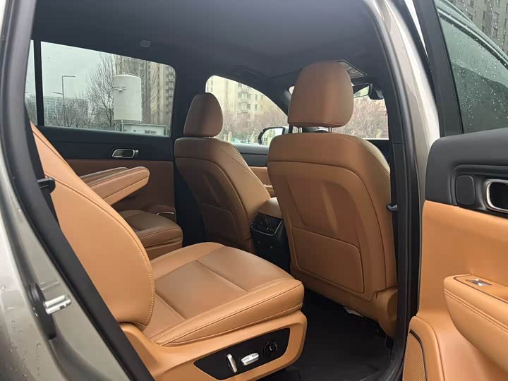 Фото 6 - LiXiang One